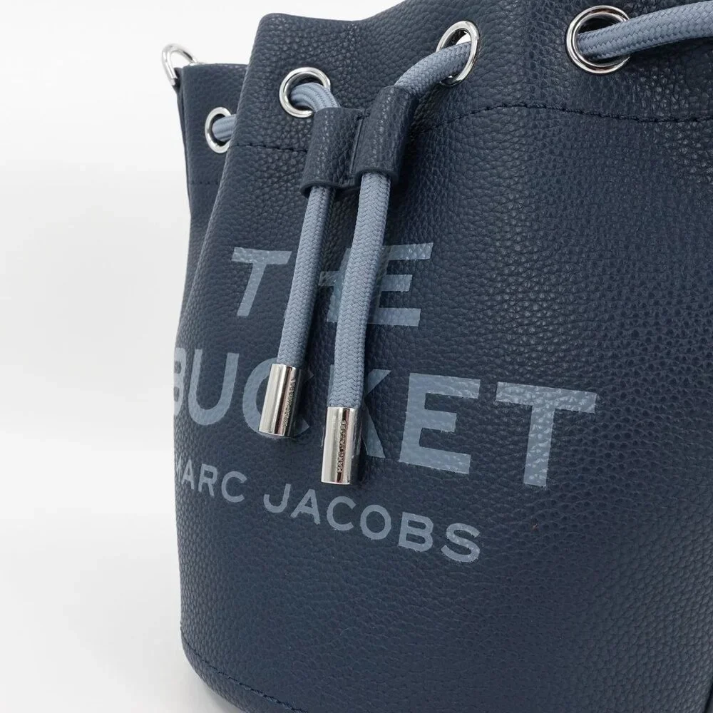 Marc Jacobs Women's The Bucket Leather Bucket Crossbody Bag Blue Sea OS